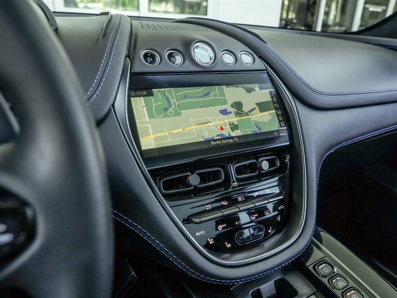 2021 Aston Martin DBX   - Photo 17 - Bonita Springs, FL 34134