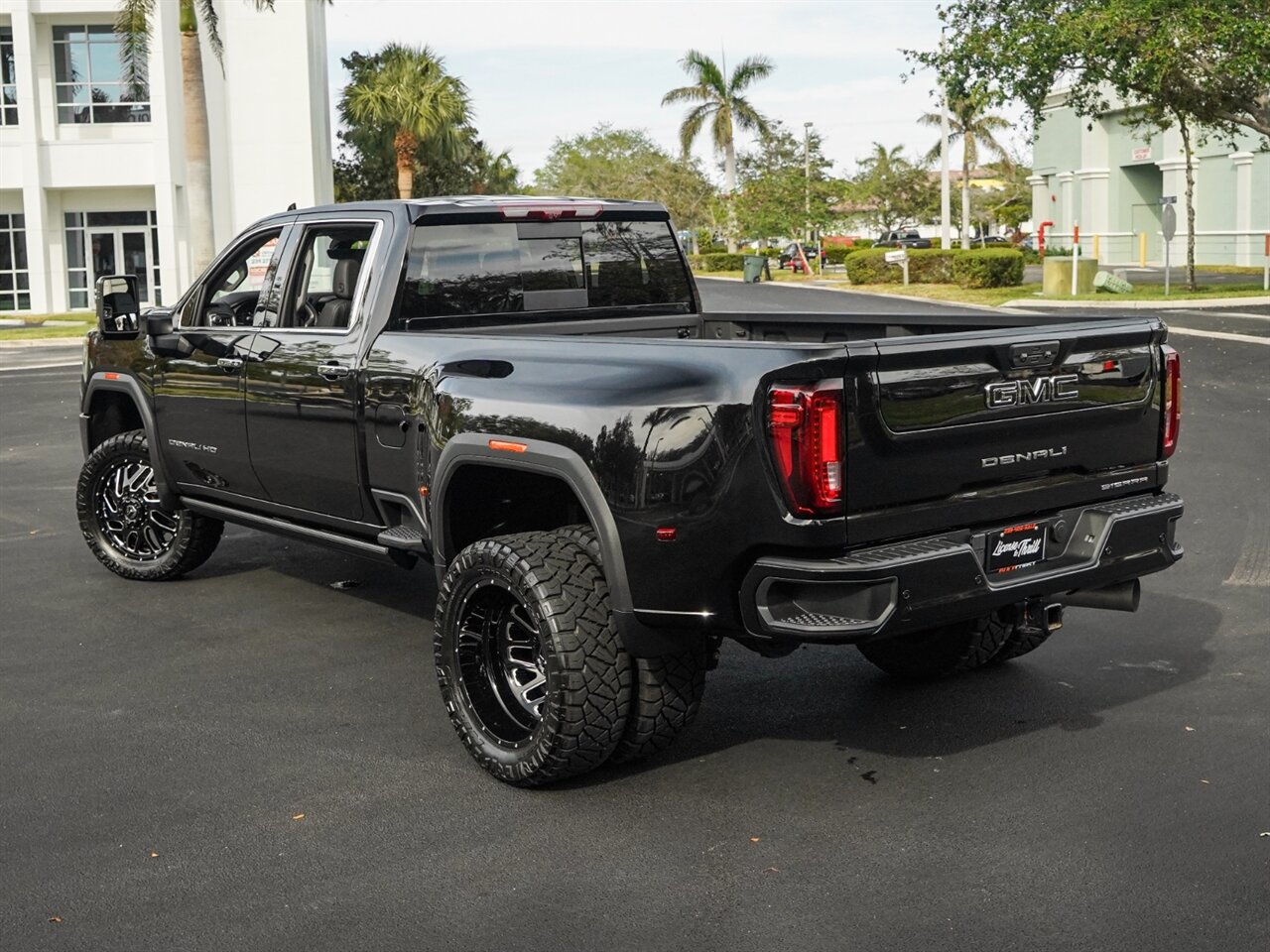 2022 GMC Sierra 3500HD Denali   - Photo 50 - Bonita Springs, FL 34134