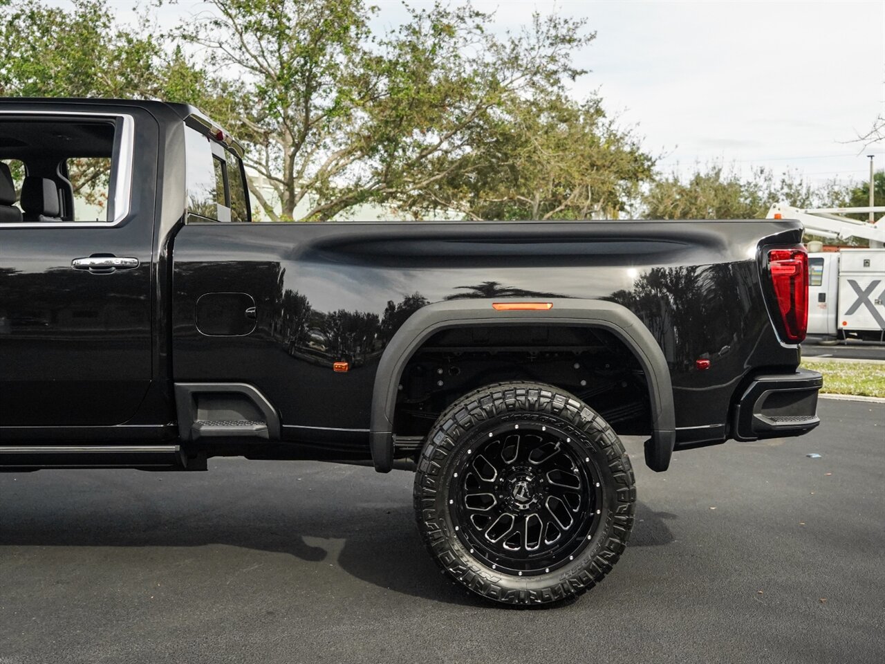 2022 GMC Sierra 3500HD Denali   - Photo 49 - Bonita Springs, FL 34134