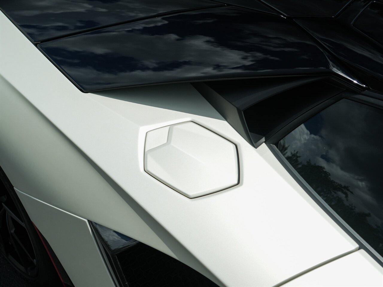 2016 Lamborghini Aventador LP 700-4   - Photo 64 - Bonita Springs, FL 34134