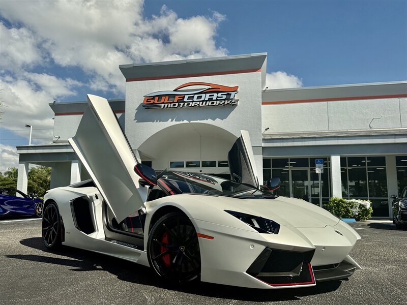 2016 Lamborghini Aventador LP 700-4