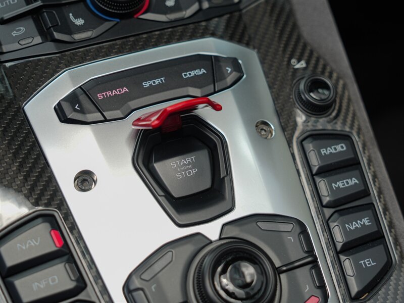 2016 Lamborghini Aventador LP 700-4   - Photo 19 - Bonita Springs, FL 34134