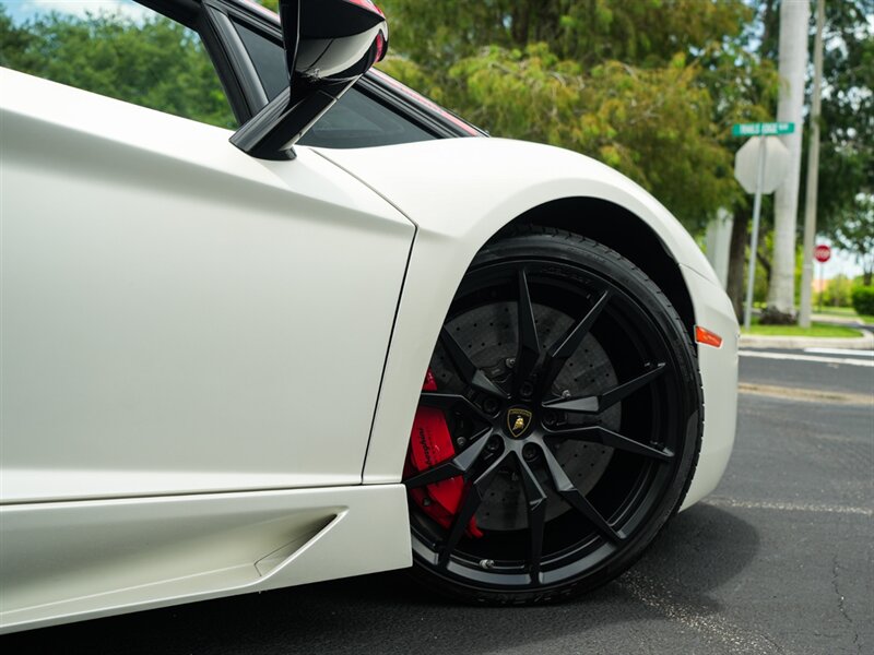 2016 Lamborghini Aventador LP 700-4   - Photo 59 - Bonita Springs, FL 34134
