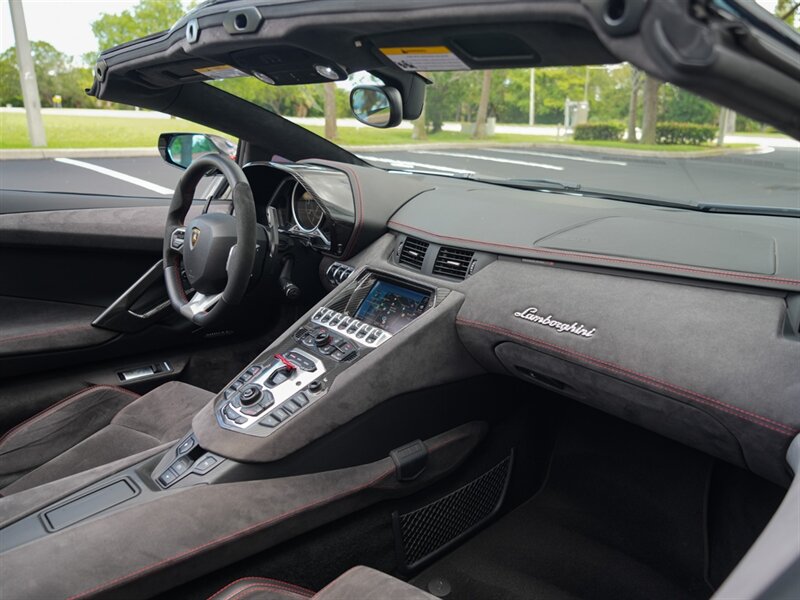 2016 Lamborghini Aventador LP 700-4   - Photo 30 - Bonita Springs, FL 34134