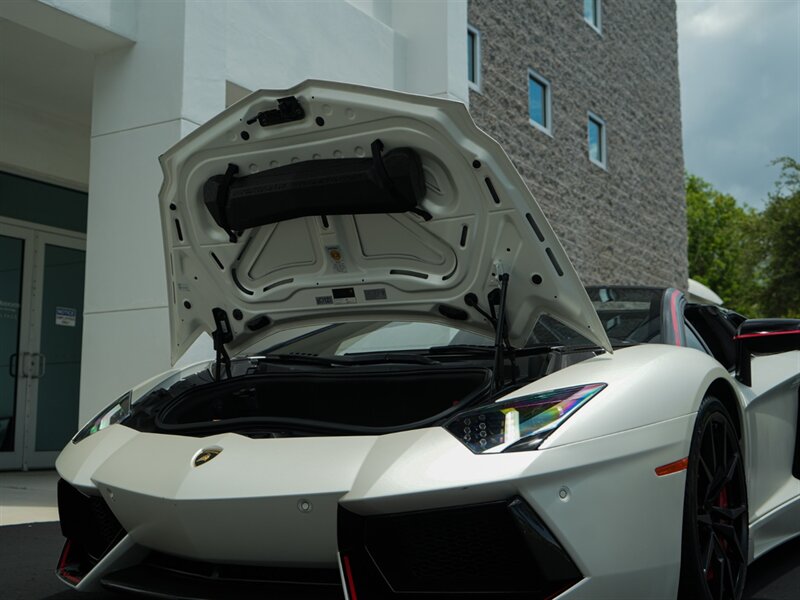 2016 Lamborghini Aventador LP 700-4   - Photo 38 - Bonita Springs, FL 34134