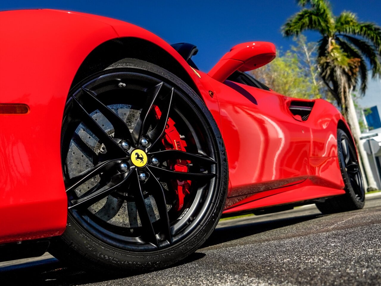 2016 Ferrari 488 Spider   - Photo 10 - Bonita Springs, FL 34134