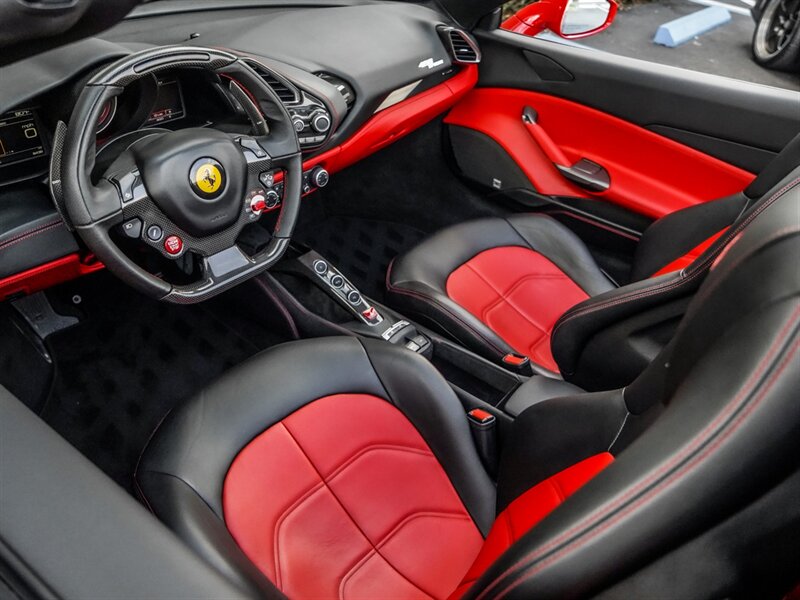 2016 Ferrari 488 Spider   - Photo 2 - Bonita Springs, FL 34134