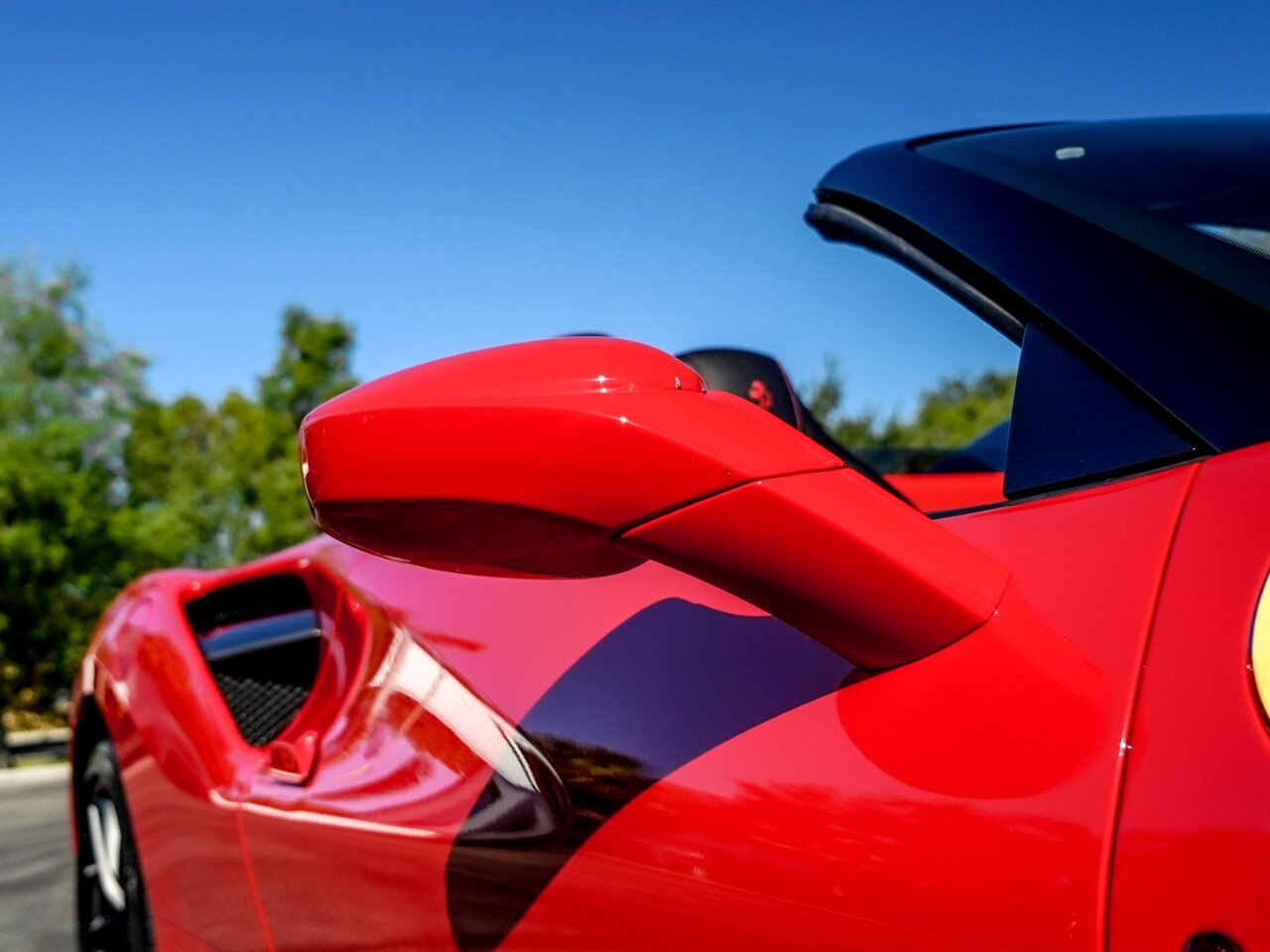 2016 Ferrari 488 Spider   - Photo 51 - Bonita Springs, FL 34134