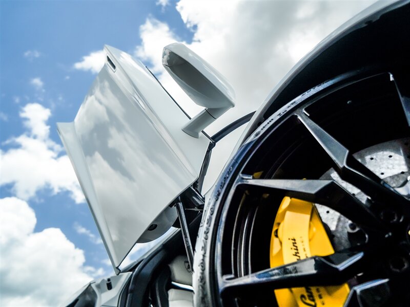 2015 Lamborghini Aventador LP 700-4 - Photo 45 - Bonita Springs, FL 34134