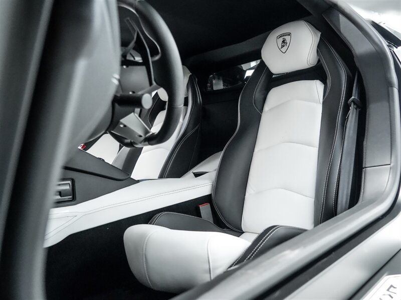 2015 Lamborghini Aventador LP 700-4 - Photo 18 - Bonita Springs, FL 34134