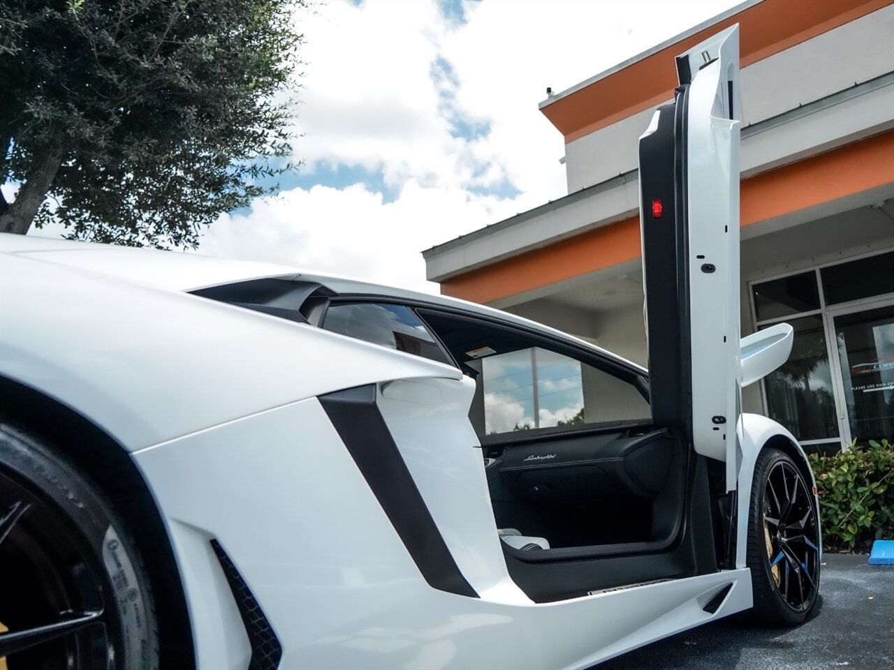 2015 Lamborghini Aventador LP 700-4   - Photo 23 - Bonita Springs, FL 34134