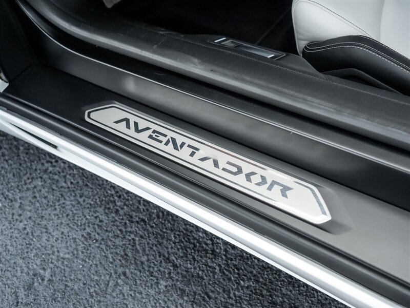 2015 Lamborghini Aventador LP 700-4 - Photo 22 - Bonita Springs, FL 34134