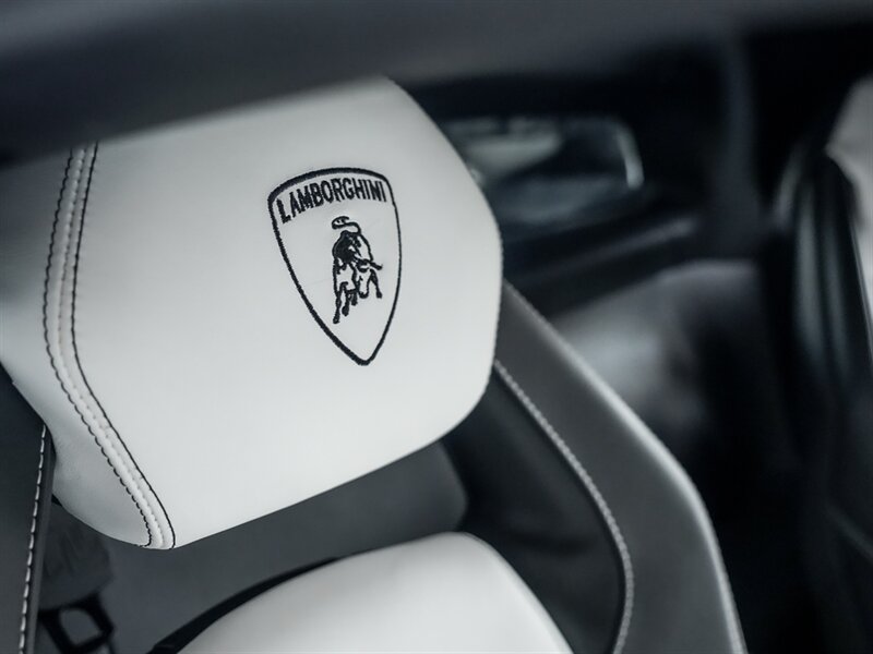 2015 Lamborghini Aventador LP 700-4 - Photo 27 - Bonita Springs, FL 34134