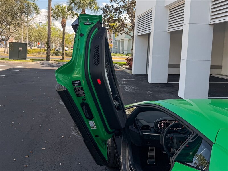 2024 Lamborghini Revuelto   - Photo 27 - Bonita Springs, FL 34134