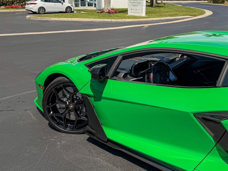 2024 Lamborghini Revuelto   - Photo 54 - Bonita Springs, FL 34134