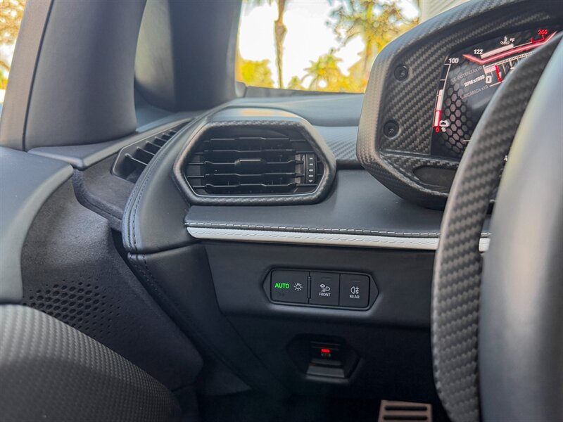 2024 Lamborghini Revuelto   - Photo 23 - Bonita Springs, FL 34134