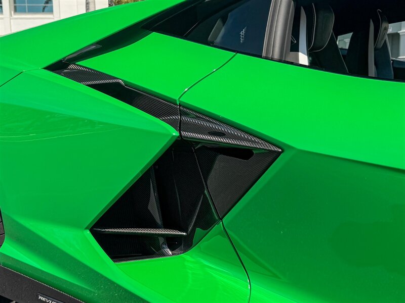 2024 Lamborghini Revuelto   - Photo 74 - Bonita Springs, FL 34134