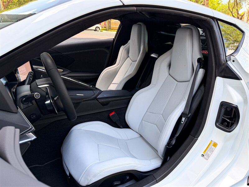 2025 Chevrolet Corvette Z06 - Photo 19 - Bonita Springs, FL 34134