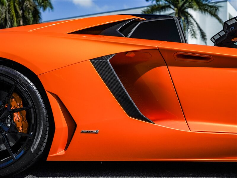 2014 Lamborghini Aventador LP 700-4 Roadster - Photo 46 - Bonita Springs, FL 34134