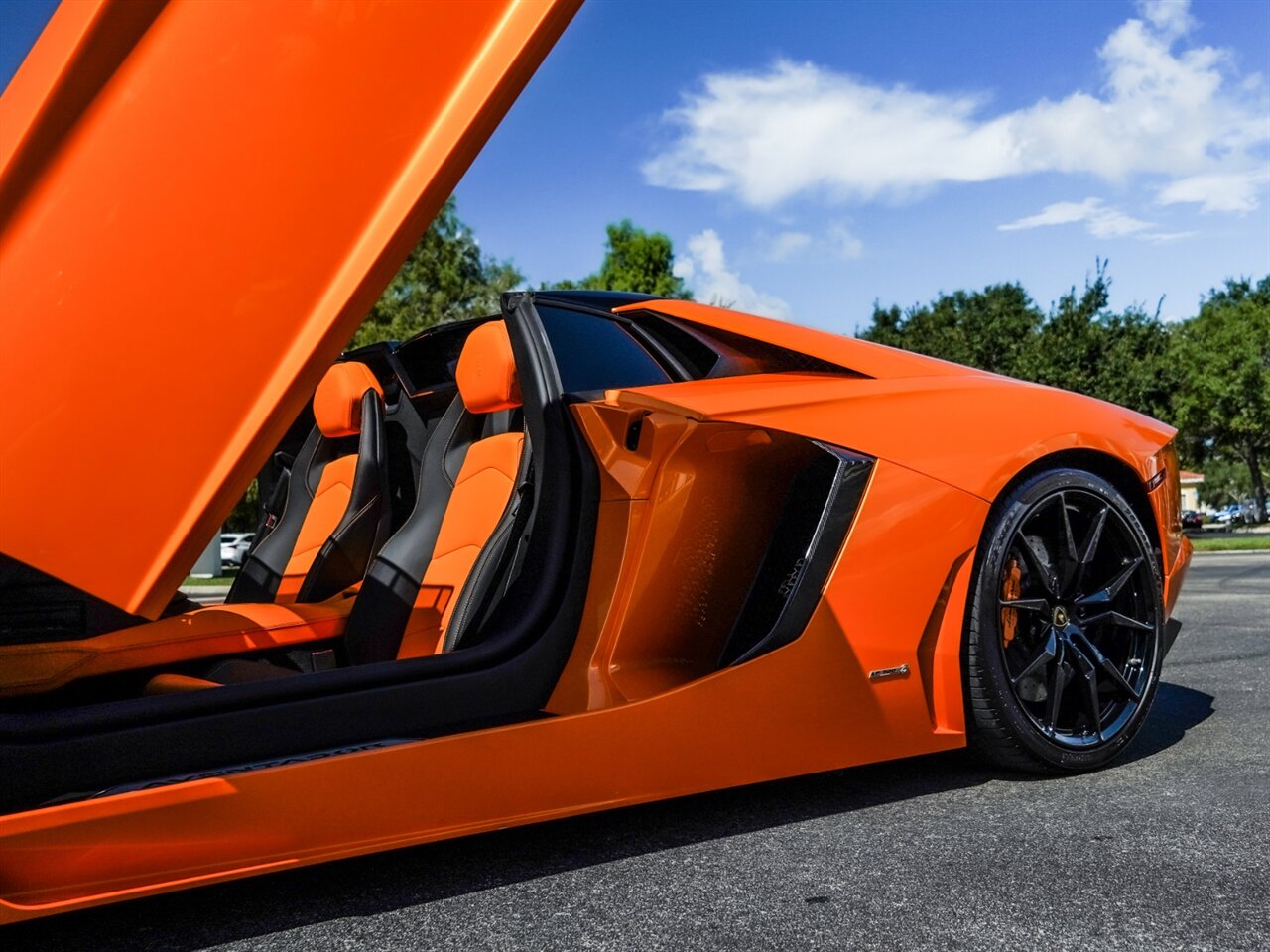 2014 Lamborghini Aventador LP 700-4  Roadster - Photo 9 - Bonita Springs, FL 34134