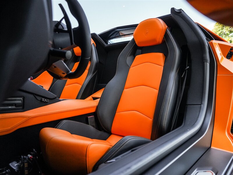 2014 Lamborghini Aventador LP 700-4 Roadster - Photo 20 - Bonita Springs, FL 34134