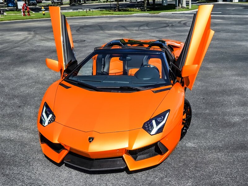 2014 Lamborghini Aventador LP 700-4 Roadster - Photo 11 - Bonita Springs, FL 34134