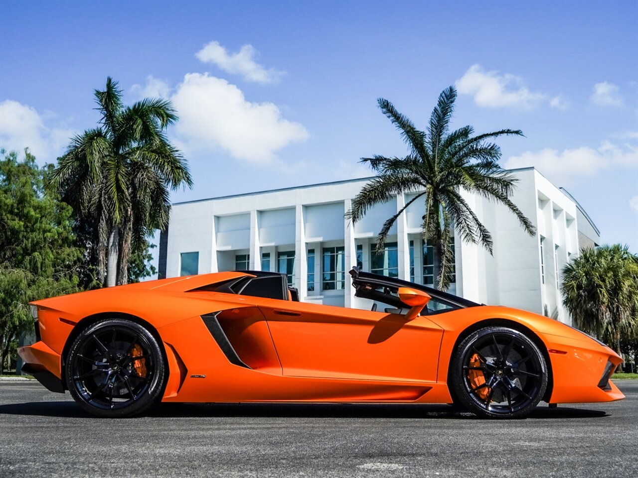 2014 Lamborghini Aventador LP 700-4  Roadster - Photo 45 - Bonita Springs, FL 34134