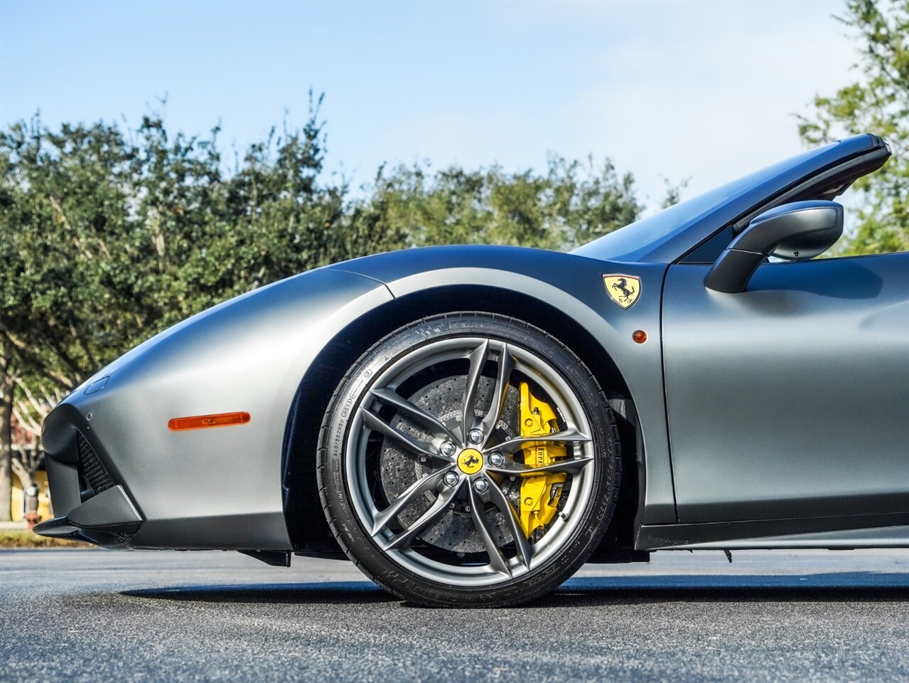 2018 Ferrari 488 Spider   - Photo 30 - Bonita Springs, FL 34134