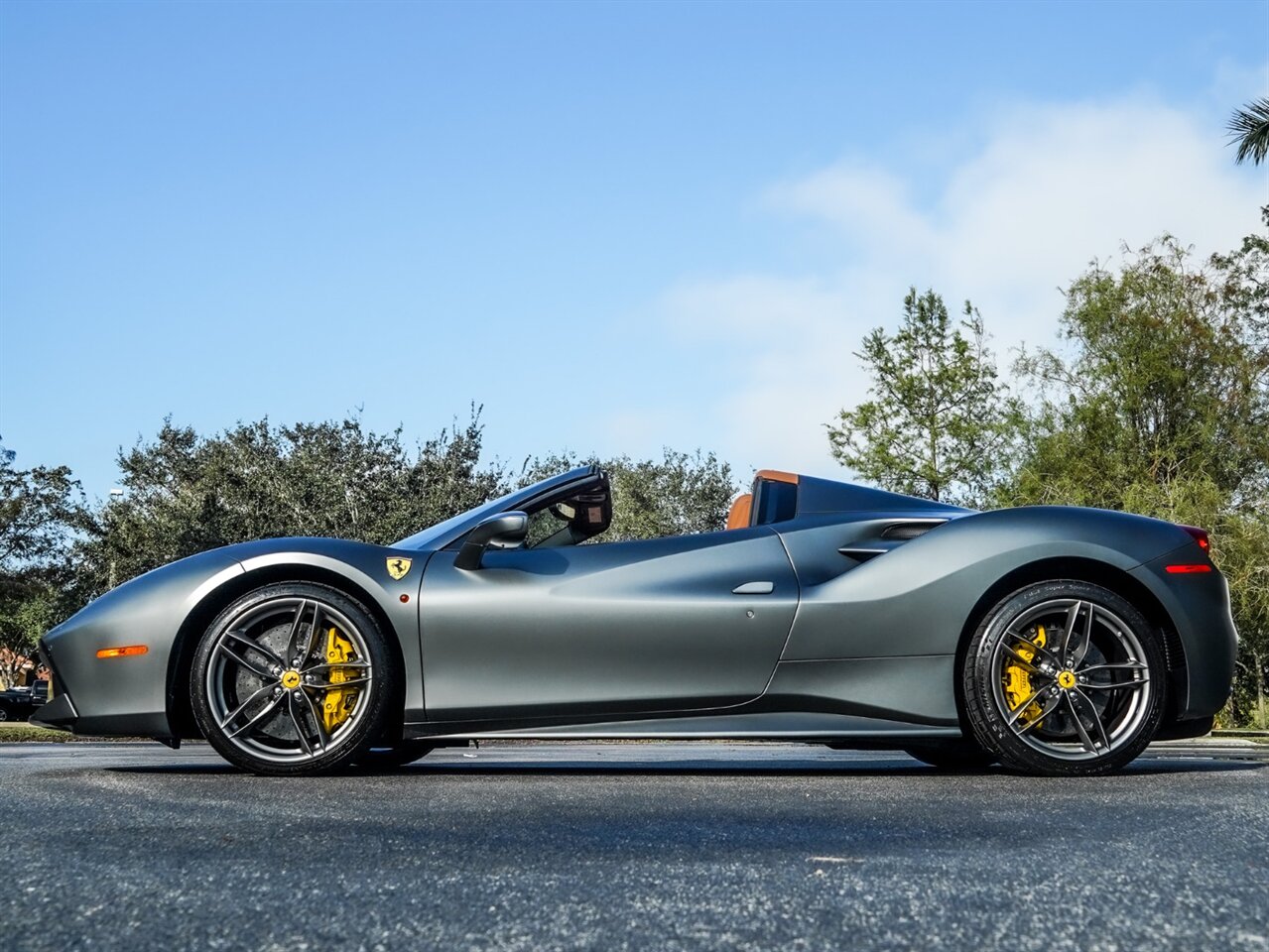 2018 Ferrari 488 Spider   - Photo 29 - Bonita Springs, FL 34134