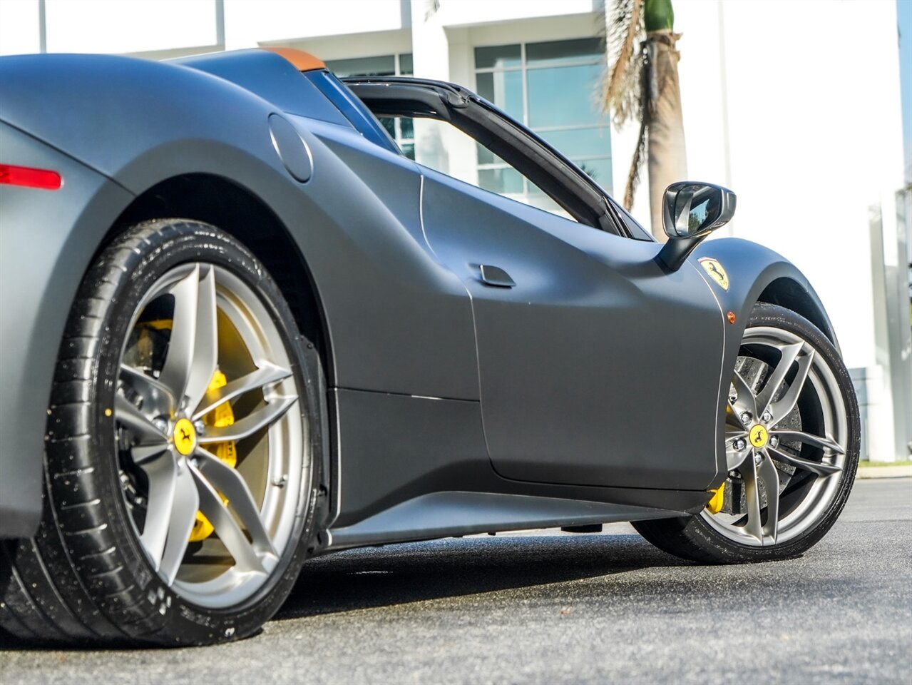 2018 Ferrari 488 Spider   - Photo 40 - Bonita Springs, FL 34134