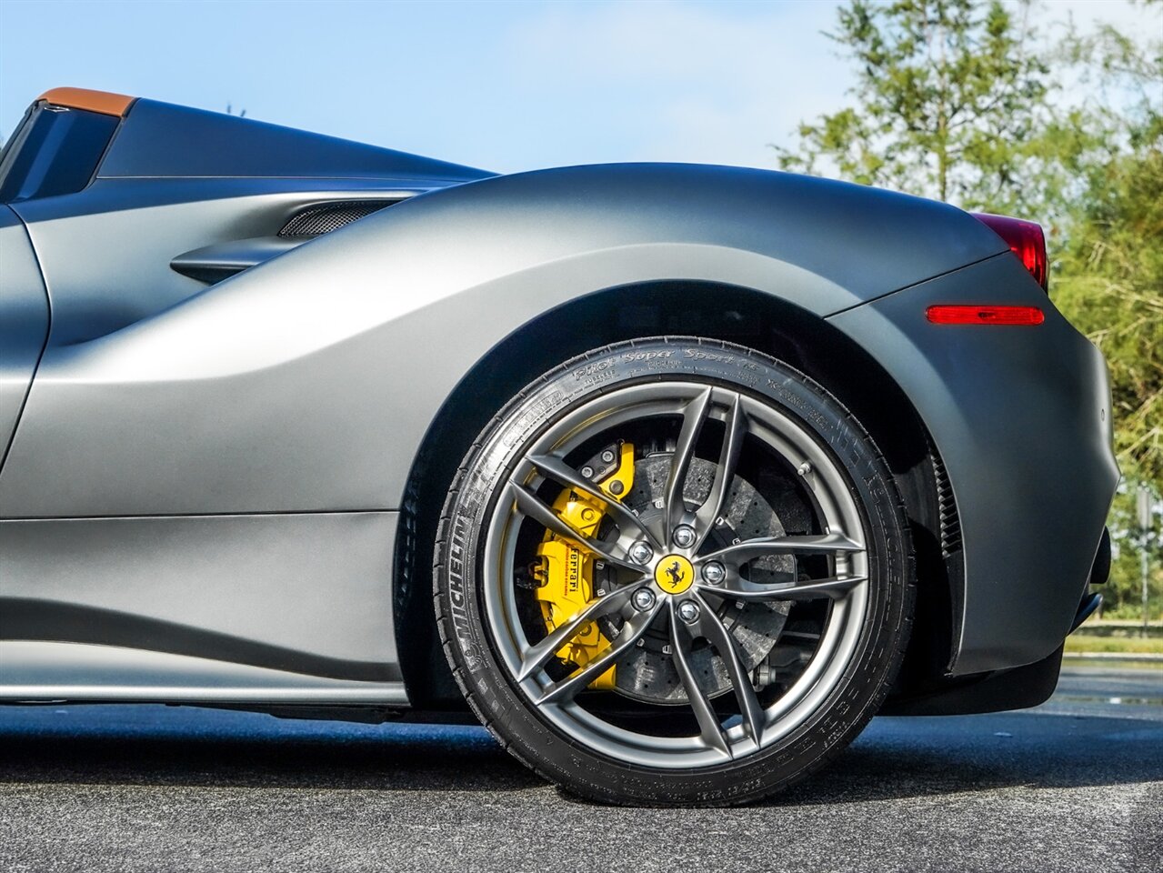 2018 Ferrari 488 Spider   - Photo 32 - Bonita Springs, FL 34134