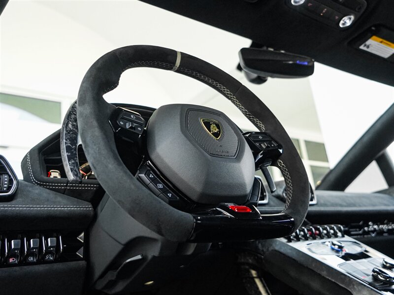 2018 Lamborghini Huracan LP 640-4 Performante - Photo 9 - Bonita Springs, FL 34134