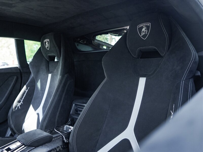 2018 Lamborghini Huracan LP 640-4 Performante - Photo 6 - Bonita Springs, FL 34134
