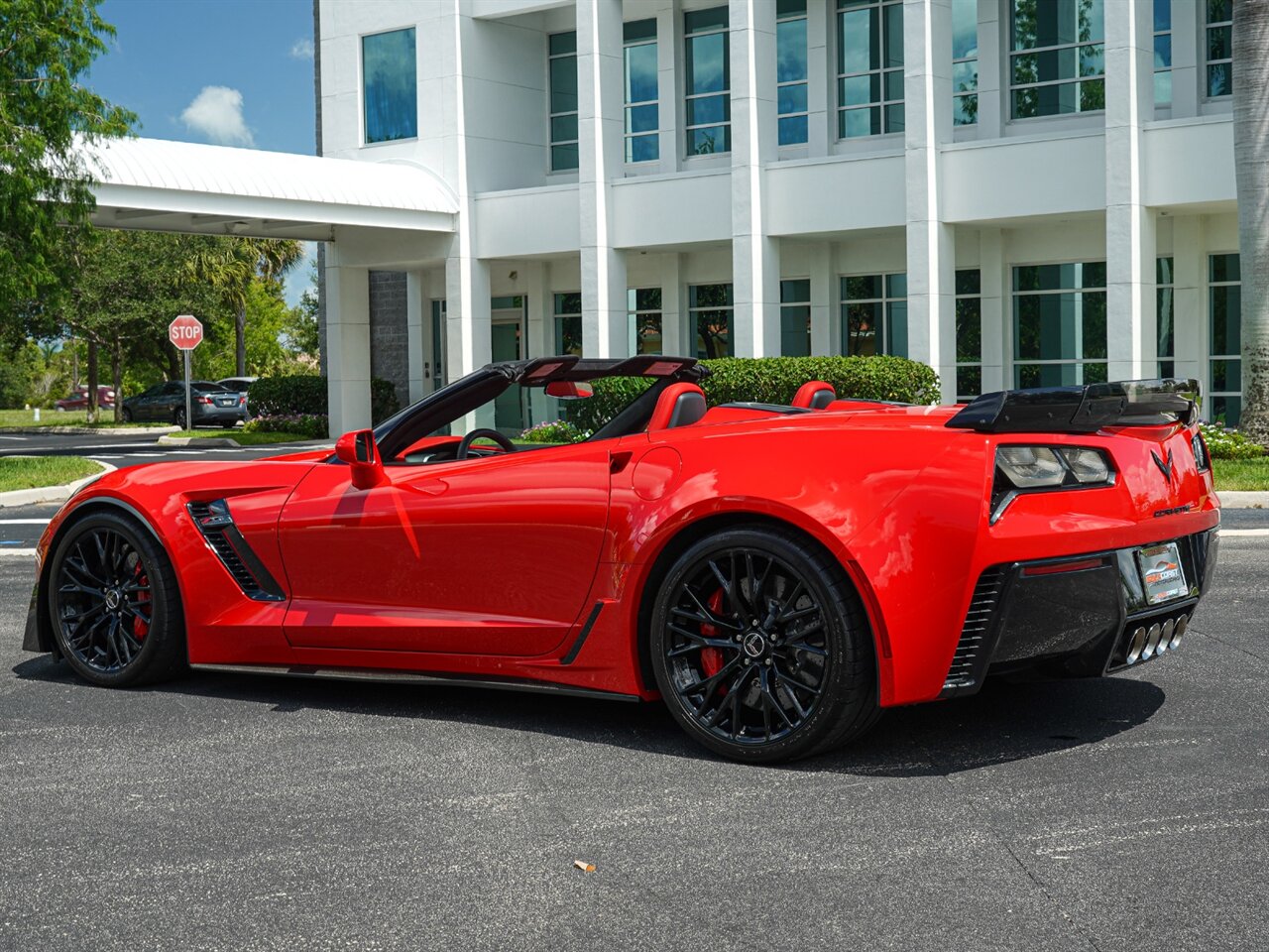 2015 Chevrolet Corvette Z06   - Photo 12 - Bonita Springs, FL 34134