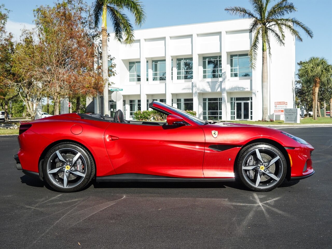 2022 Ferrari Portofino M   - Photo 73 - Bonita Springs, FL 34134