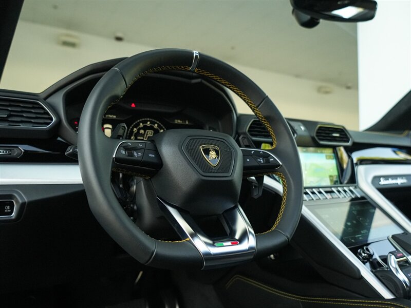 2022 Lamborghini Urus - Photo 12 - Bonita Springs, FL 34134