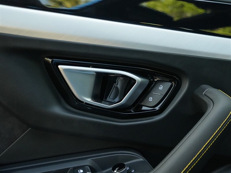 2022 Lamborghini Urus - Photo 26 - Bonita Springs, FL 34134