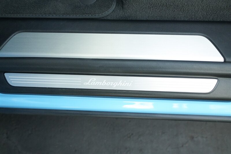 2022 Lamborghini Urus - Photo 29 - Bonita Springs, FL 34134