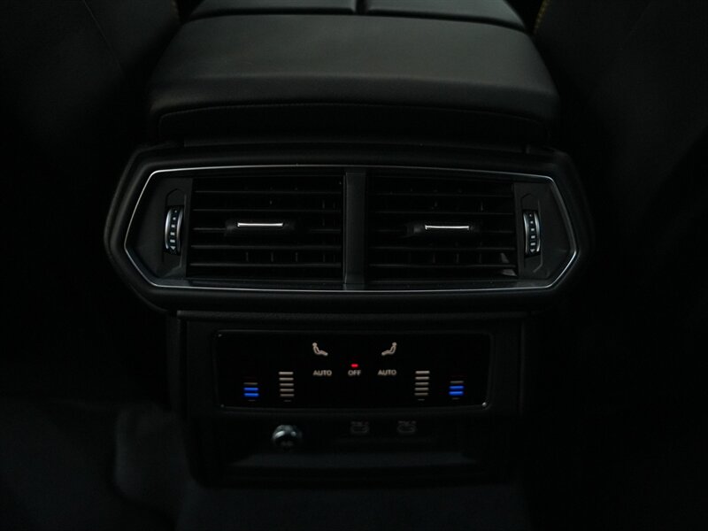 2022 Lamborghini Urus - Photo 32 - Bonita Springs, FL 34134