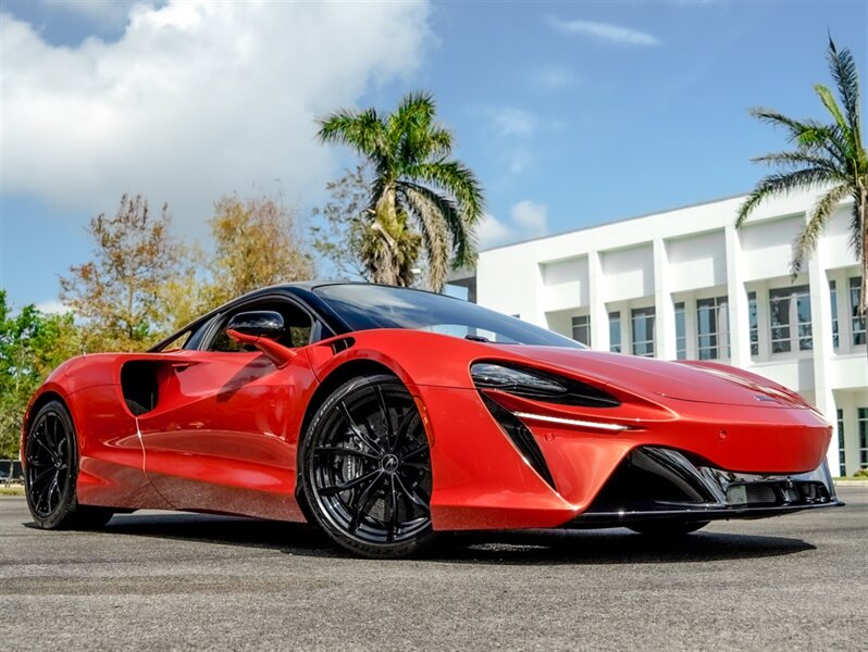 2023 McLaren Artura - Photo 60 - Bonita Springs, FL 34134