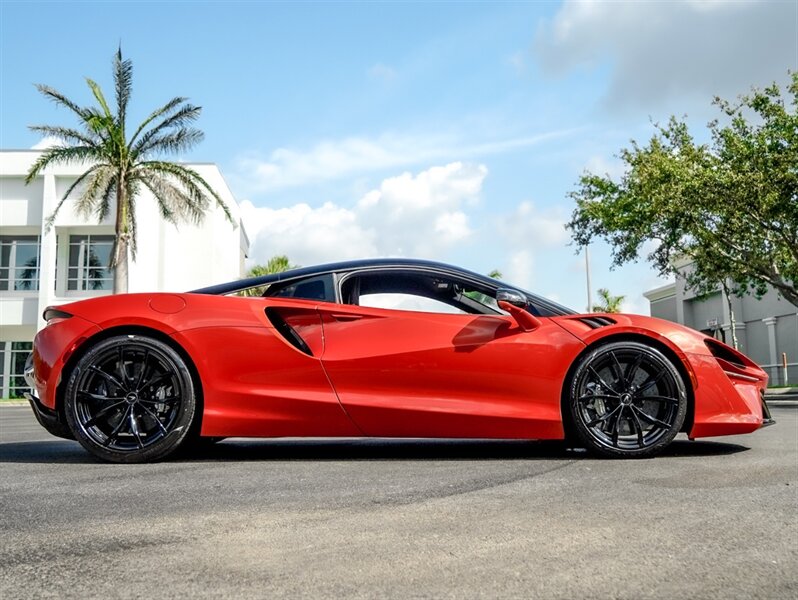 2023 McLaren Artura - Photo 65 - Bonita Springs, FL 34134