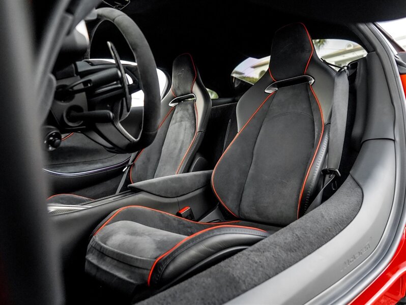 2023 McLaren Artura - Photo 21 - Bonita Springs, FL 34134