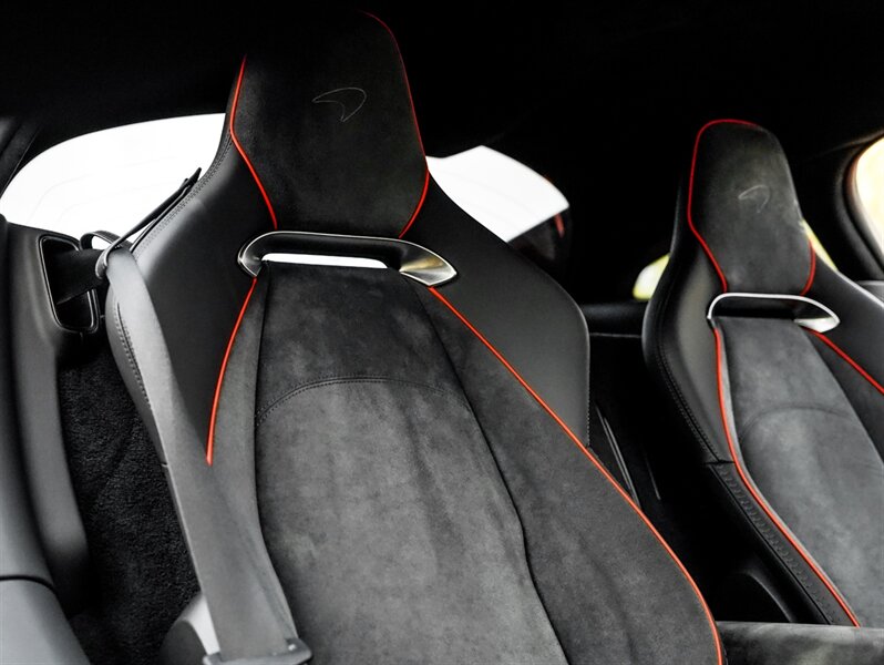 2023 McLaren Artura - Photo 28 - Bonita Springs, FL 34134