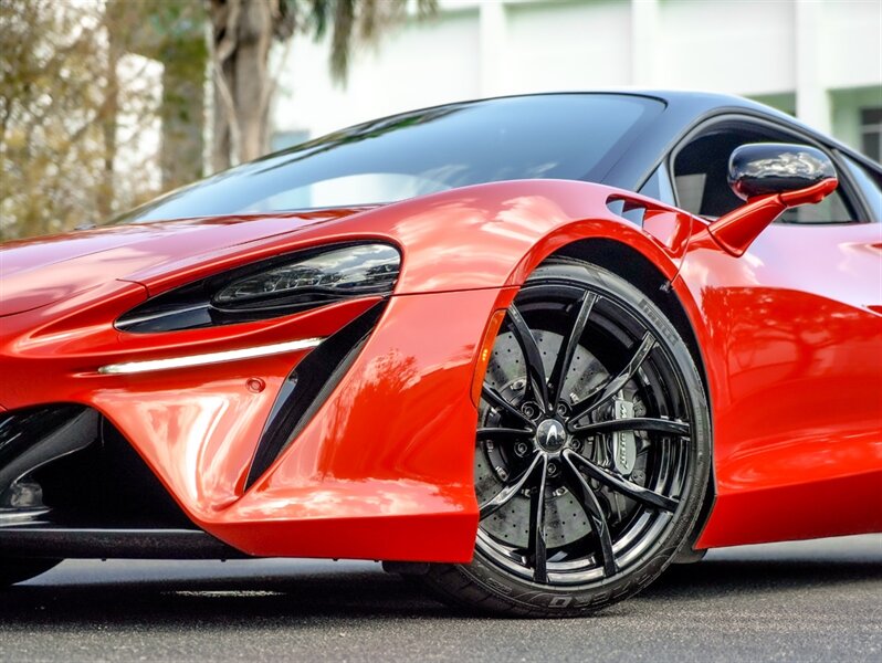 2023 McLaren Artura - Photo 14 - Bonita Springs, FL 34134