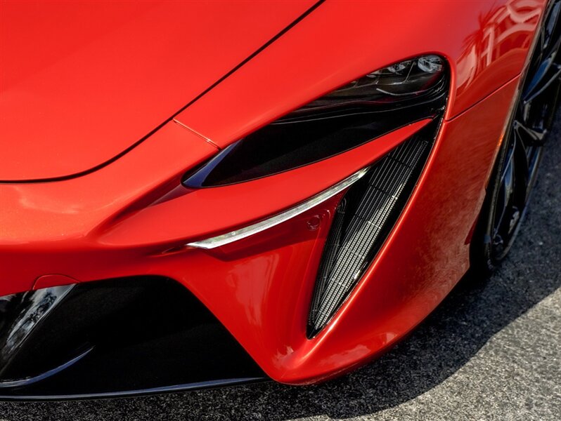 2023 McLaren Artura - Photo 8 - Bonita Springs, FL 34134