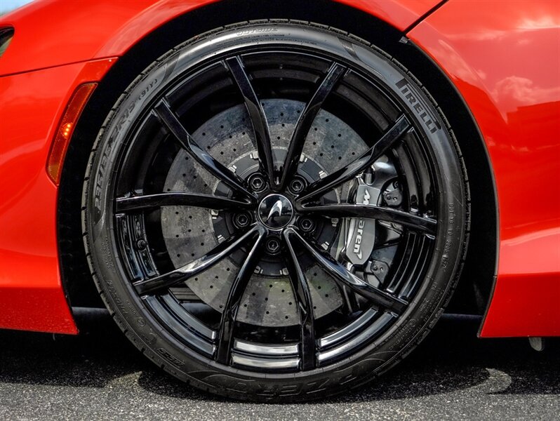 2023 McLaren Artura - Photo 36 - Bonita Springs, FL 34134