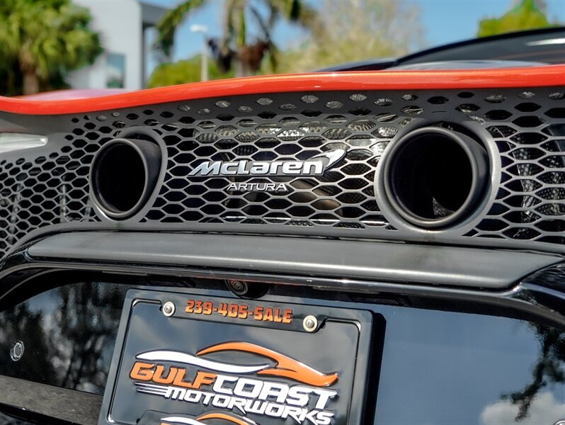 2023 McLaren Artura - Photo 47 - Bonita Springs, FL 34134