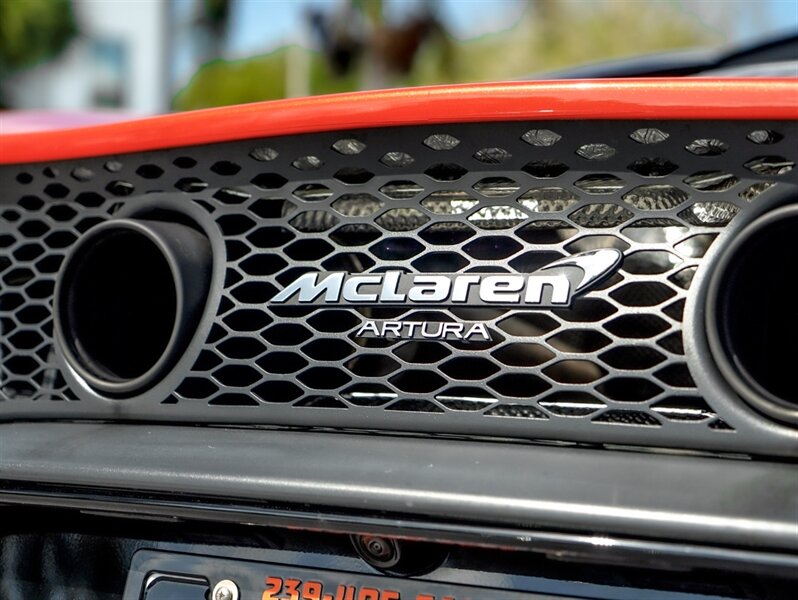 2023 McLaren Artura - Photo 45 - Bonita Springs, FL 34134