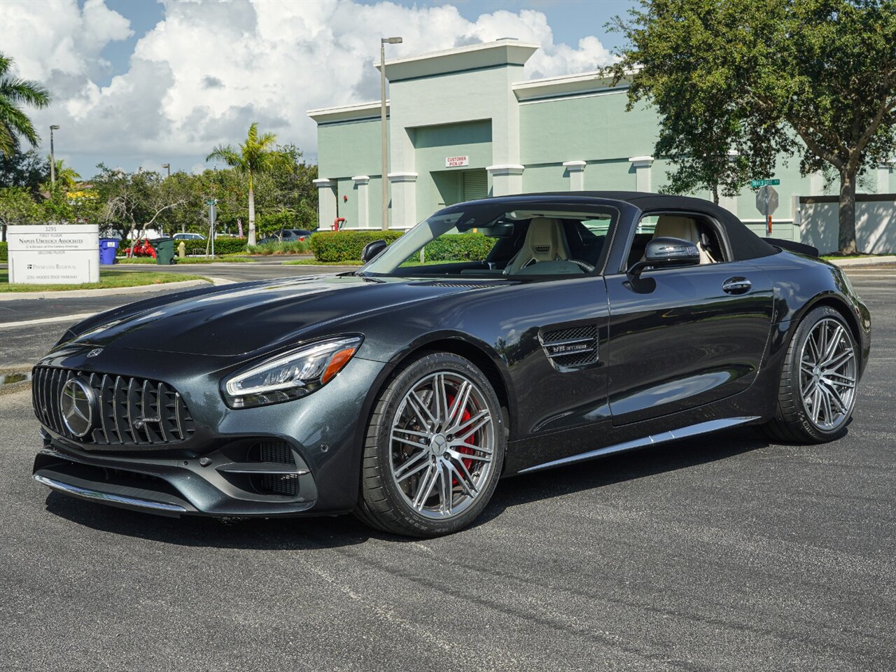 2020 Mercedes-Benz AMG GT C   - Photo 39 - Bonita Springs, FL 34134