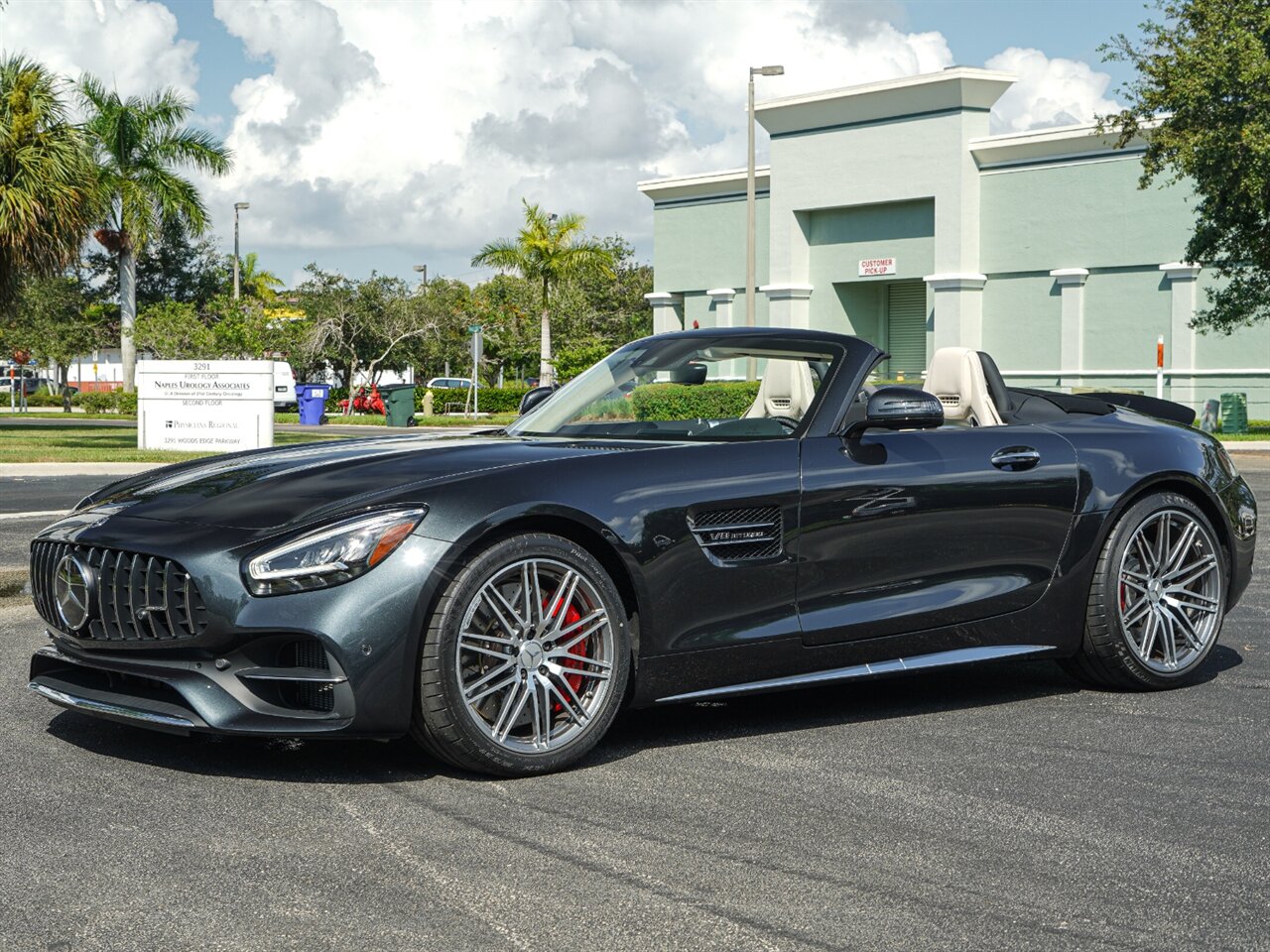 2020 Mercedes-Benz AMG GT C   - Photo 35 - Bonita Springs, FL 34134